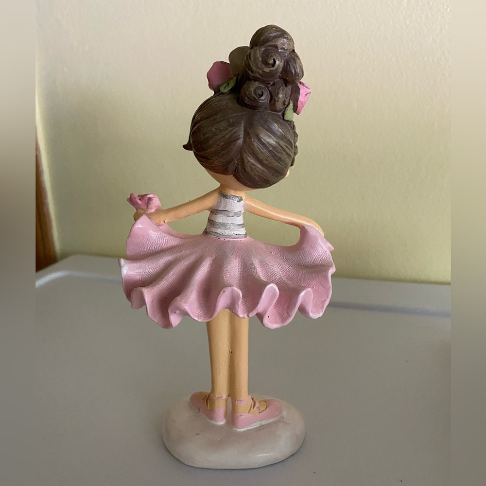 Ballerina Figure - Picture 2 of 2
